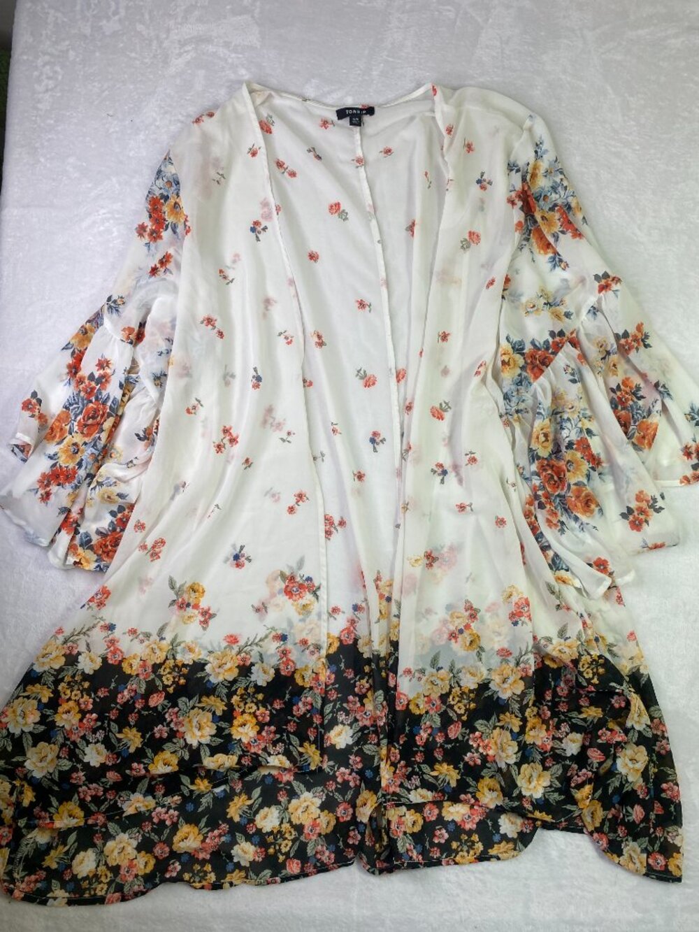 Torid Floral Chiffon Kimono Wrap Bell Sleeve Open Front White Plus Size 6X